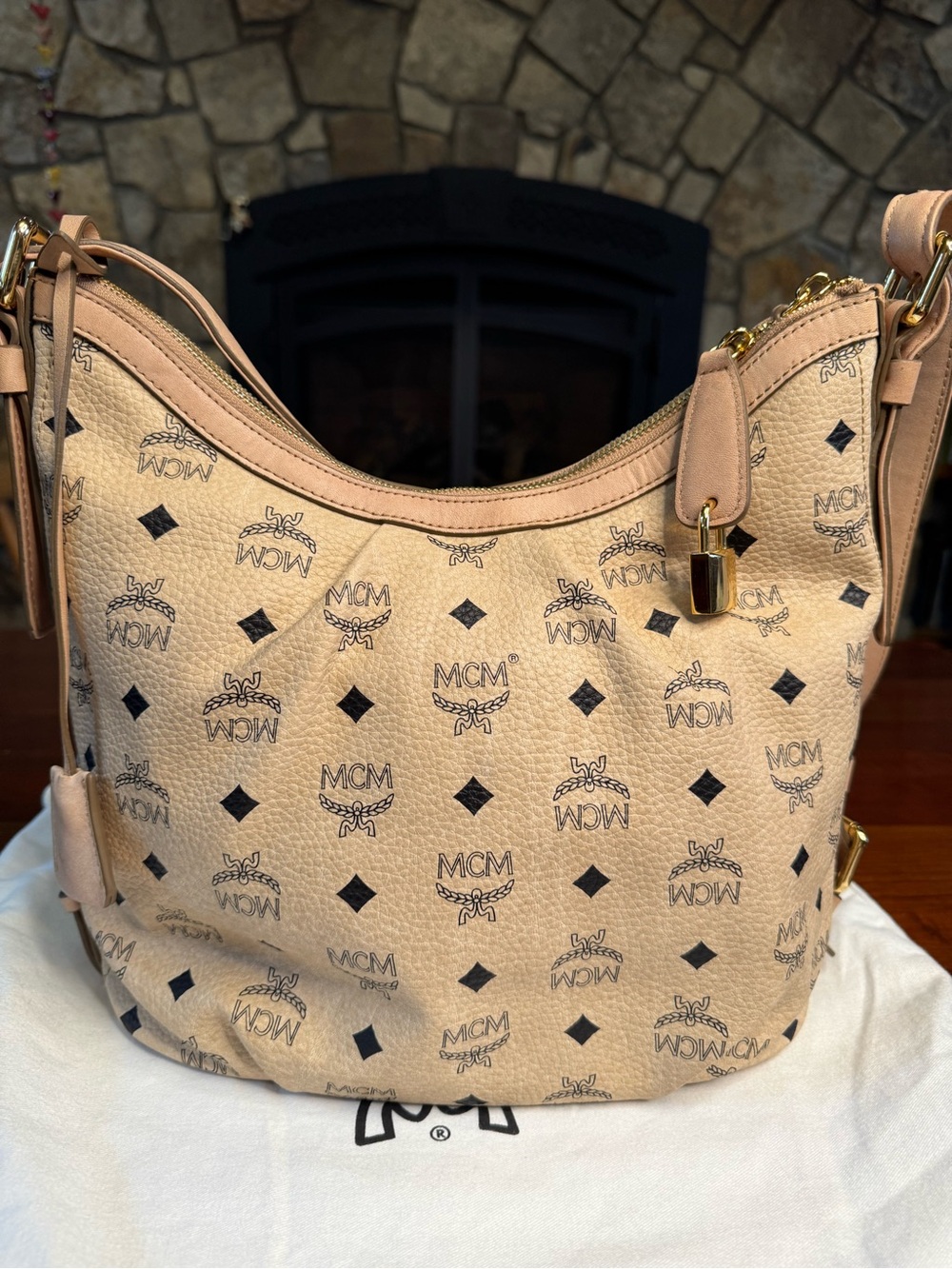 MCM Vintage Visetos 97027 ZipTop Shoulder Bag Tan Leather Gold Hardware NearMint - Picture 2 of 16